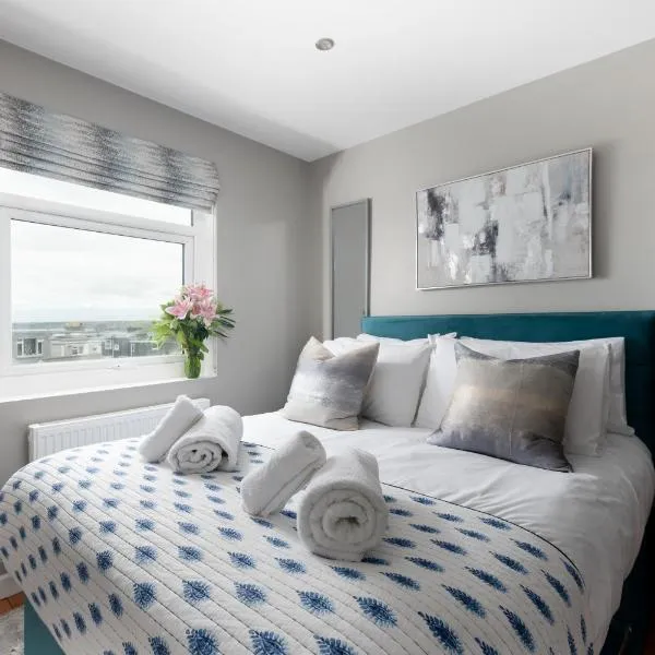 MORLANOW-Private entrance, courtyard, sea views, hotel v destinaci Newquay