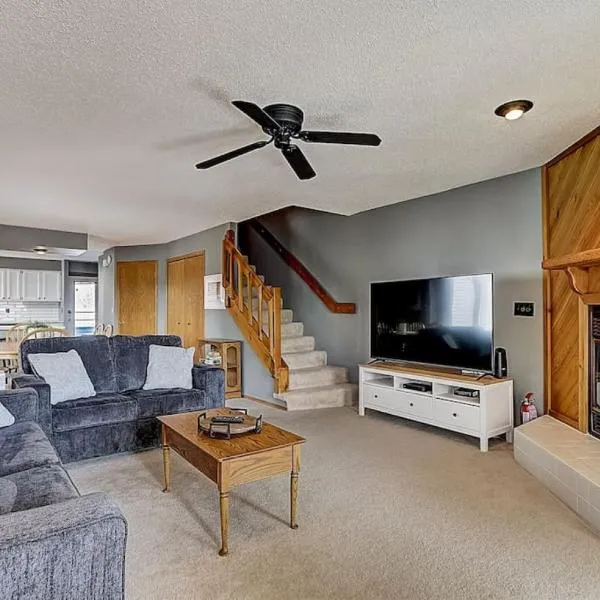 Family Dreams Condo at Lighthouse Cove, hotel in Wisconsin Dells