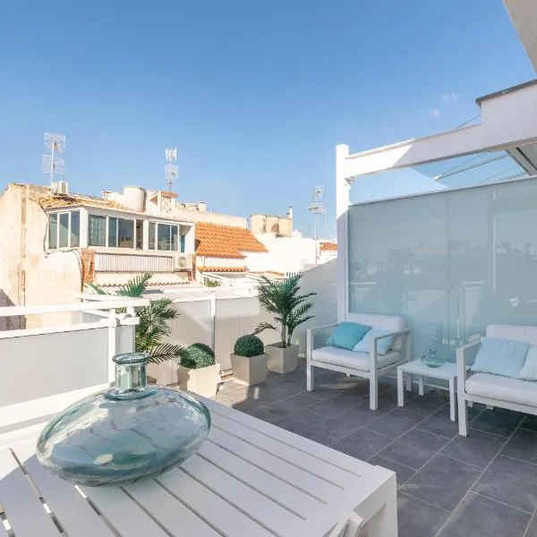 Beach penthouse Sitges Rentals, hotel u gradu Sitges