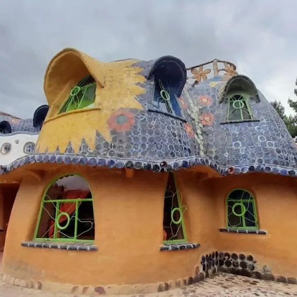 CASA CERAMICA BELLA FLOR, hotel in El Laurel