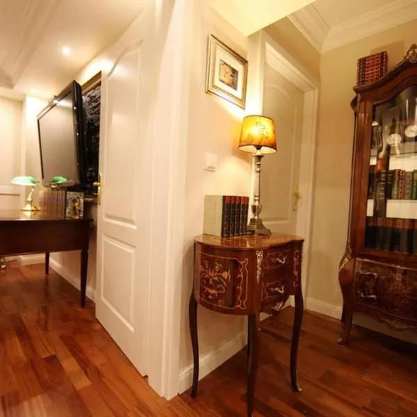 Golden Apartments، فندق في إيسن