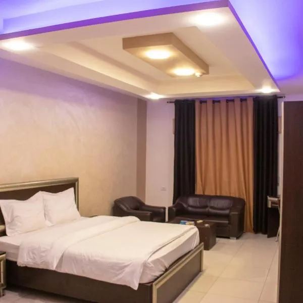 Sara Crown Hotel, hotel em Irbid