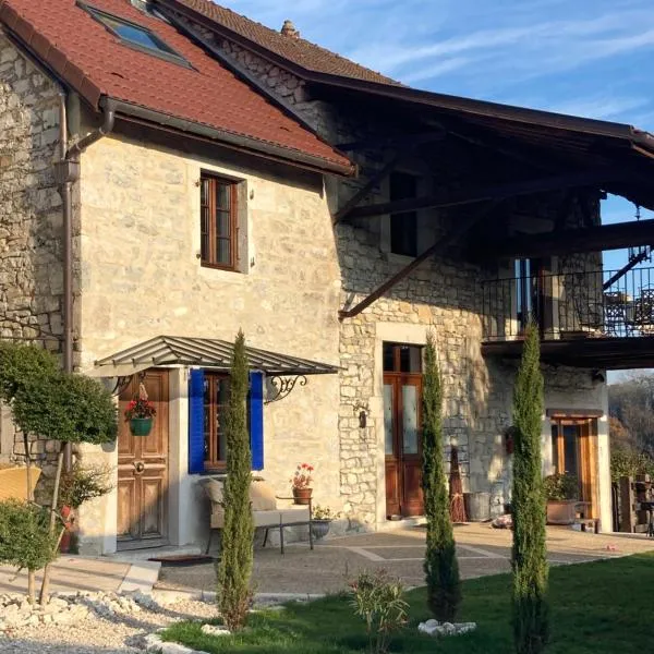 Le Clos Bô-m: Artemare şehrinde bir otel