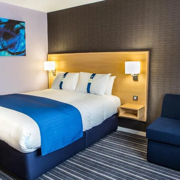 Holiday Inn Express Manchester Airport by IHG, viešbutis mieste Heilis