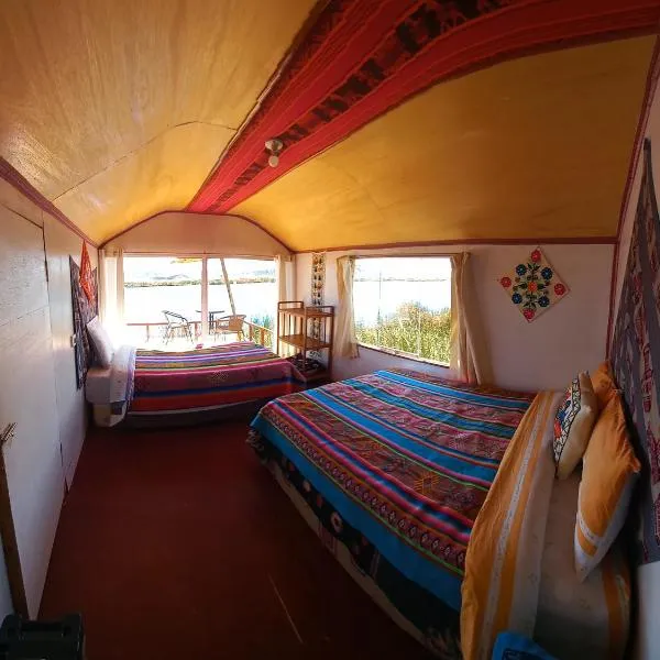 Uros Titicaca Khantaniwa Lodge, hotel in Puno