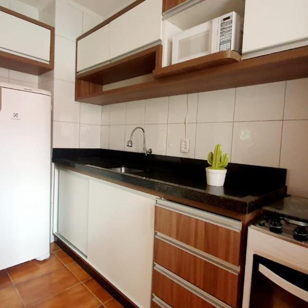 Alugo Apartamento 2Quartos centrinho de Capão da Canoa a 50m do mar - Foto 4