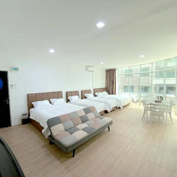 CN Homestay B2 Floor 2 at Nagoya Hill Mall, hotel di Nagoya