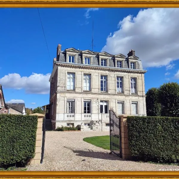 Fief des 3 Guillaume Chambres d'hôtes, hotel in Saussay-la-Campagne