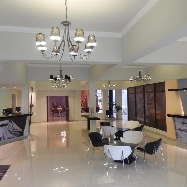 Santiago Hotel, отель в городе Кордова