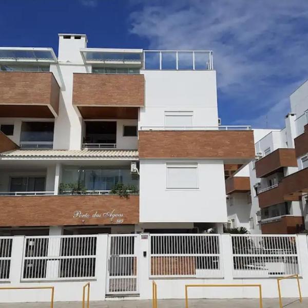 Apartamento TOP no PORTO DAS AGUAS a 50m do mar.