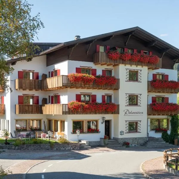 Hotel Dolomiten, hotel Monguelfóban