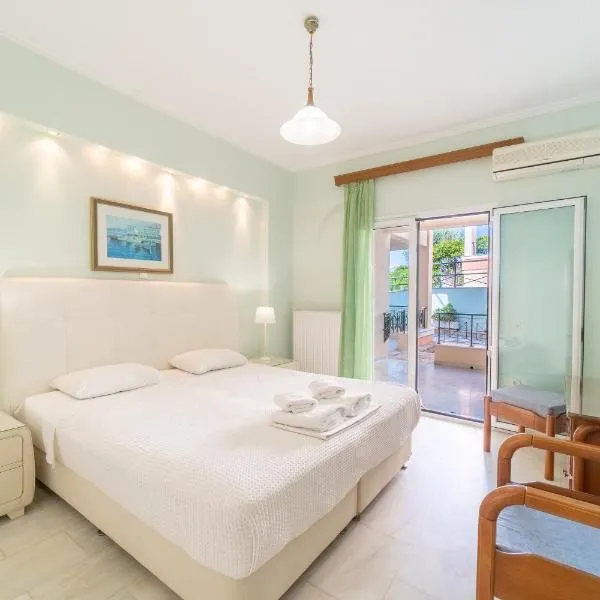 St Nicholas B2 Beach 1 Bedroom I, hotel in Dafnila