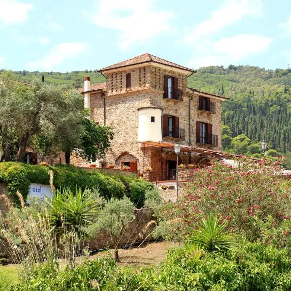 Hotel Hermitage、カステッラバーテのホテル