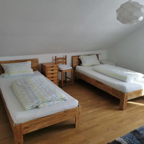 XL Apartment Rödermark 4SZ, hotel in Rödermark