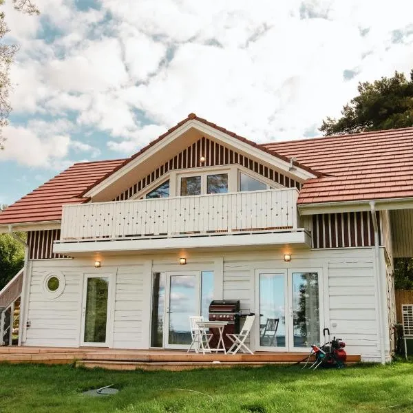 Villa of Nature Energy on Prangli island, hotel v destinaci Kelnase