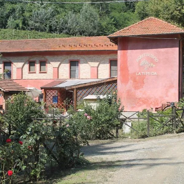 Agriturismo La.Ti.Mi.Da., отель в городе Момбаруццо