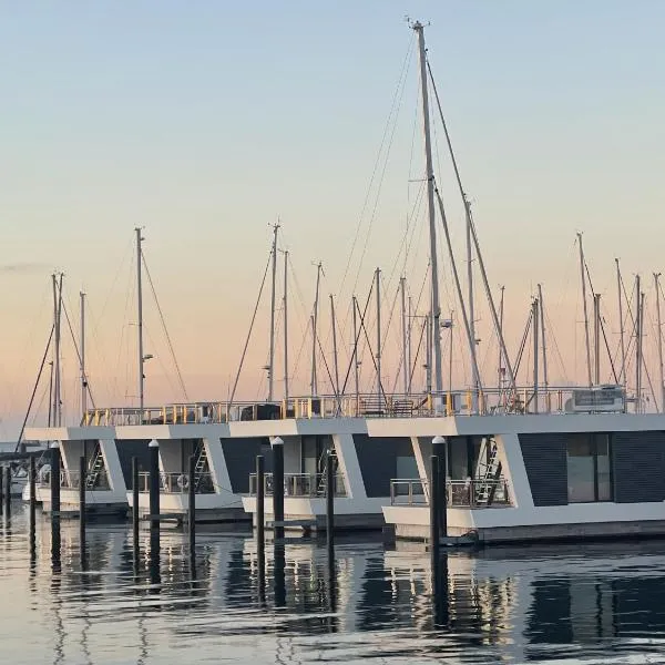 라보에에 위치한 호텔 Floating Home Nr 1