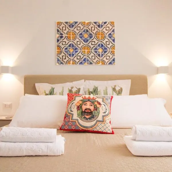 Duca d'Aosta Terrace, Skypool & Sauna, hotel v destinaci Acquedolci