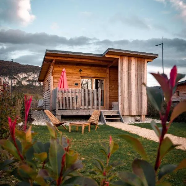 Les Lodges de la ViaRhôna / cabane-spa, hotel en Saint-Germain-les-Paroisses