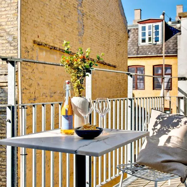 Sanders Leaves - Charming Three-Bedroom Apartment In Downtown Copenhagen, hotell Kopenhaagenis
