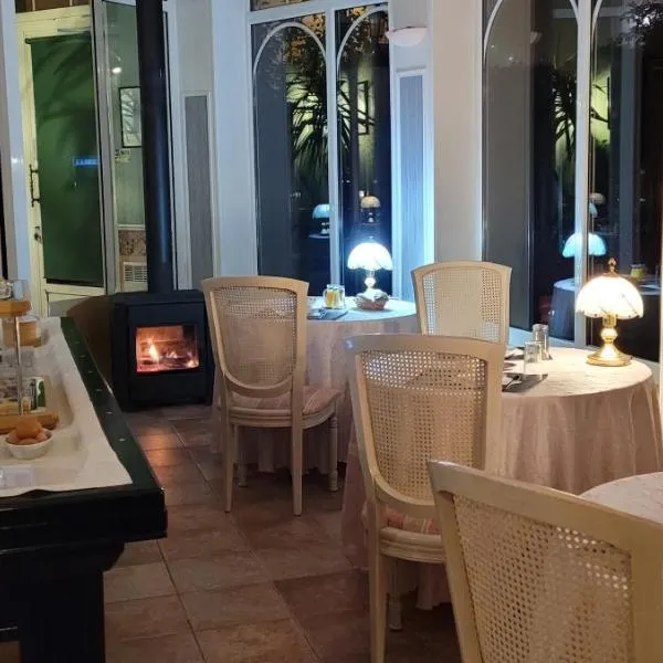 Côté Jardin, hotel em Commercy