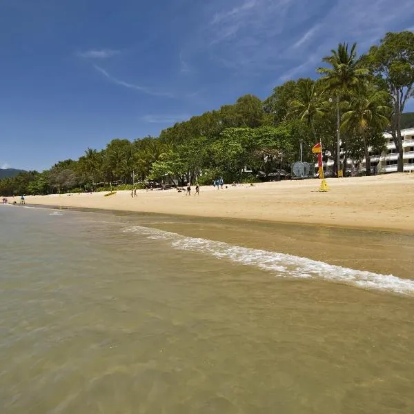 On Palm Cove Beachfront Apartments, hotel v destinaci Palm Cove