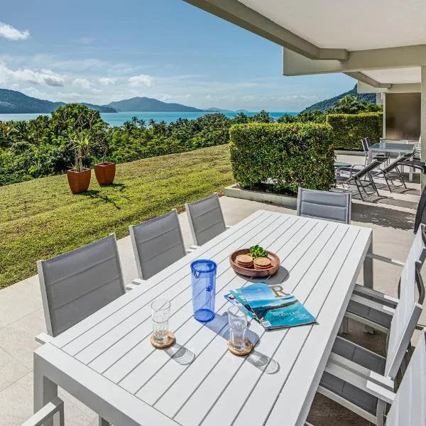 Poinciana Lodge - 3 bedroom - on Hamilton Island by HIHA, hotel em Hamilton Island