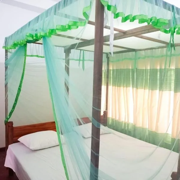 Sheen Holiday Resort, hotel in Tangalle