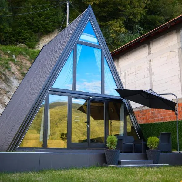 Unique Lake House Paradiso, hotel in Zvornik