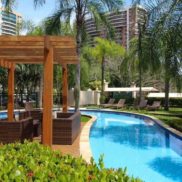 Barra da Tijuca - 508 - De Frente para Maravilhosa Piscina - Estacionamento Gratuito - Academia Comphania Atletica - Balsa para Praia Grátis - Microondas - Geladeira Grande - Recepção 24horas - Wi-Fi - Com Pia, hotel di Rio de Janeiro