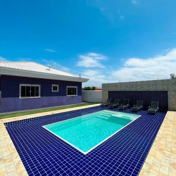 casa de praia com piscina e hidromassagem, hotel in Arraial do Cabo