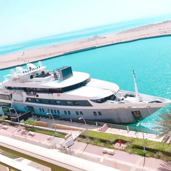 رويال مارينا بانوراما ثلاث غرف Royal Beach family and businesses, hotel in King Abdullah Economic City