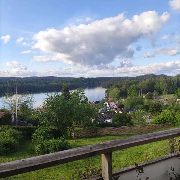 Linus och Lottas Frigga, hotel v destinaci Hällingsjö