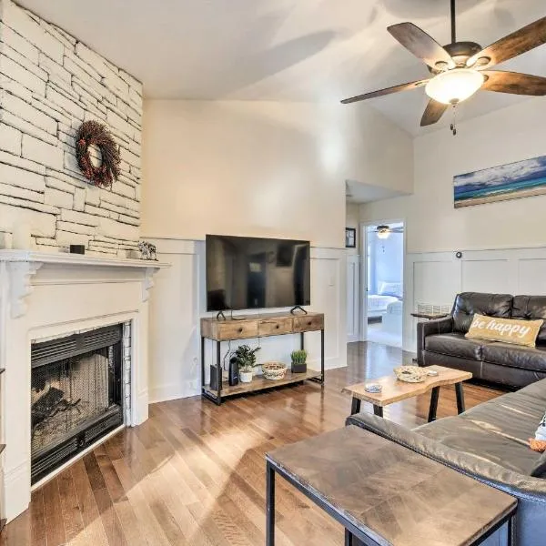 Idyllic Pinehurst Home, Near Golf Course!, hotel v destinaci Pinehurst
