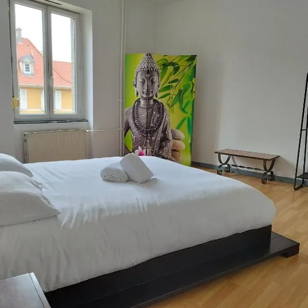 Le Thannois - appartement 2 chambres, salon, cuisine équipée, parking et wifi gratuit, hotel em Illfurth