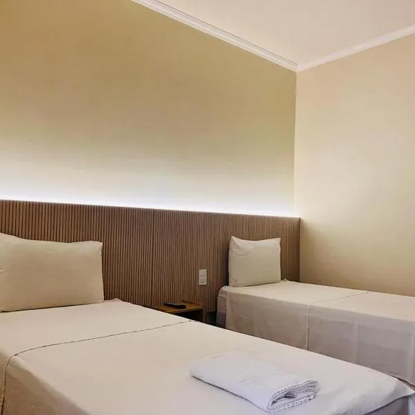 HOTEL ARLEN 2, khách sạn ở Pouso Alegre