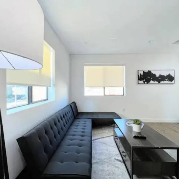 4BR Townhouse in KoreaTown、ロサンゼルスのホテル