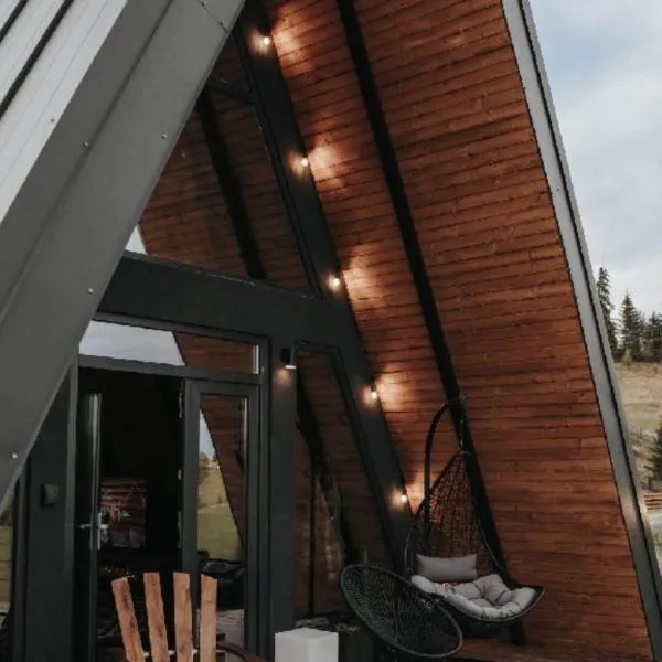 Nordik Cabin - Aframe with 2 bedrooms, khách sạn ở Mărişel