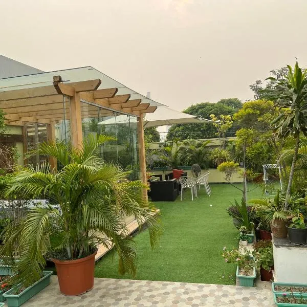 GREEN HOME STAY, hótel í Lucknow