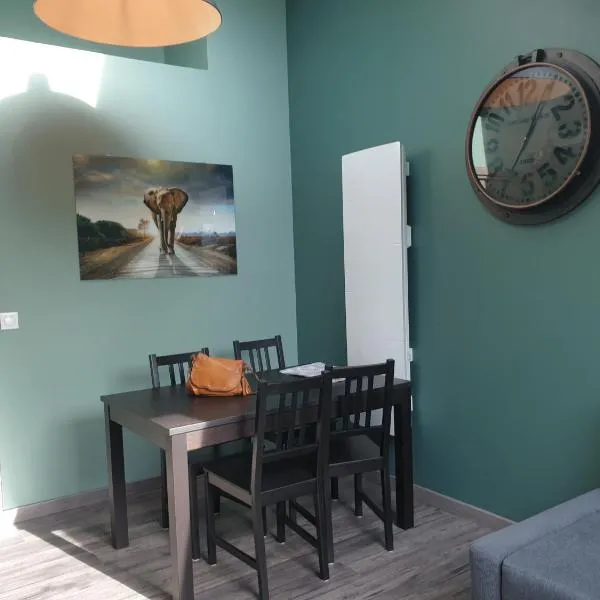 Les toits - Audun le Tiche - Appartement 3 chambres, hotel em Audun-le-Tiche