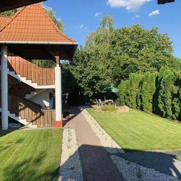 Napsütötte Kehida, hotel v destinaci Kehidakustány