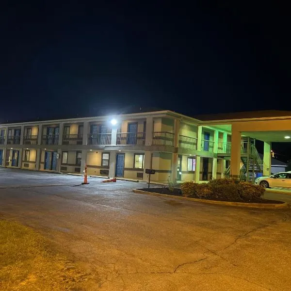 Briarwood Inn, hôtel à Amory