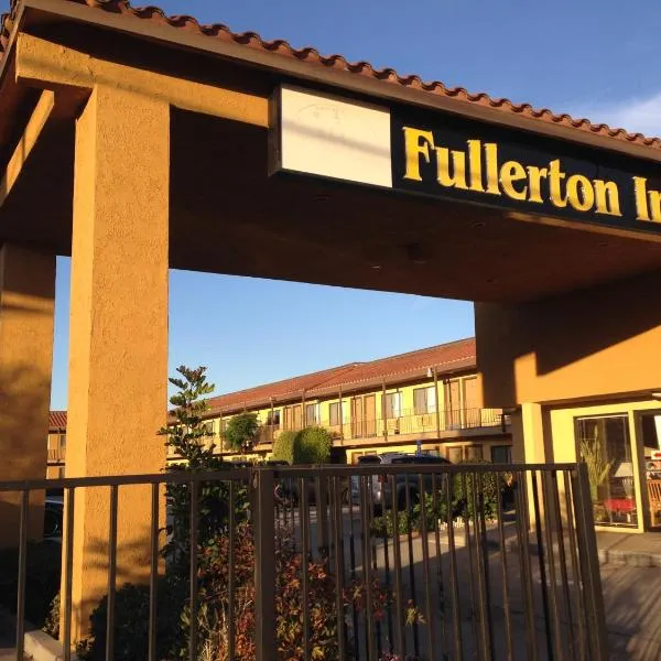 Fullerton Inn, готель у місті Фуллертон