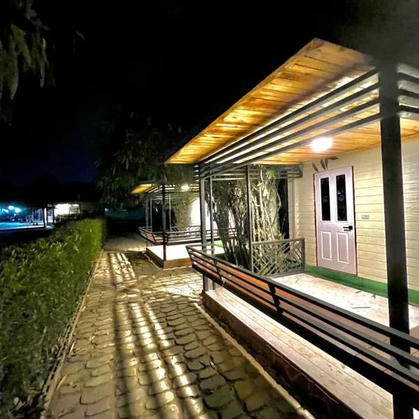 Noree Deluxe, hotel v destinaci Ban Phan Sadet Nai