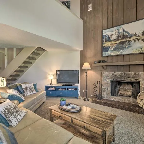 Pagosa Springs Condo Near Springs and Trails!, hotel v destinaci Pagosa Springs