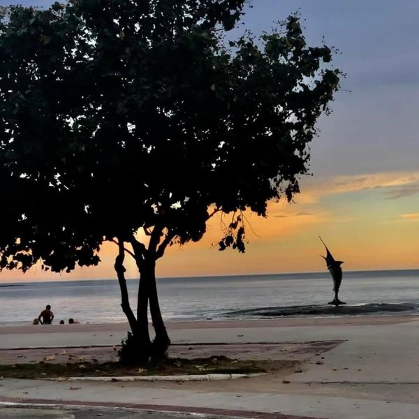 RAIO DE LUZ GUARAPARI BEACH