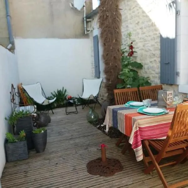 Charmante Maison Oléronnaise ALOCEANE, hotel v destinácii Saint-Denis-dʼOléron