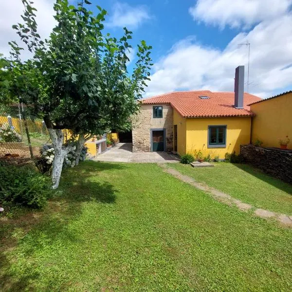 Casas de Maragouzos, hotel en Silleda
