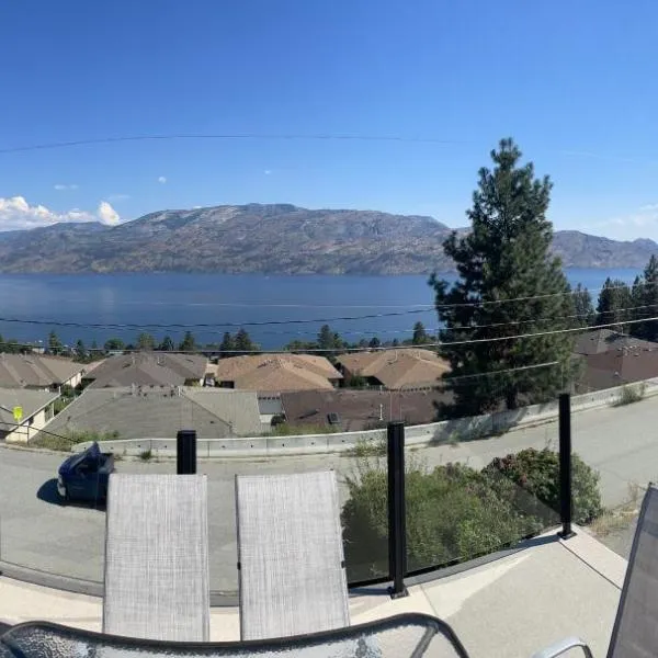 Blue View Family Getaway, hotel in Peachland