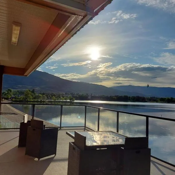 Richter Pass Beach Resort, hotel v destinaci Osoyoos